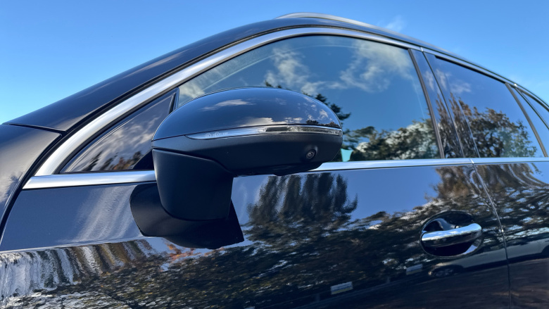 Mercedes-Benz GLC 220d 4Matic AMG Line Premium + 5dr 9G-Tronic Diesel Estate